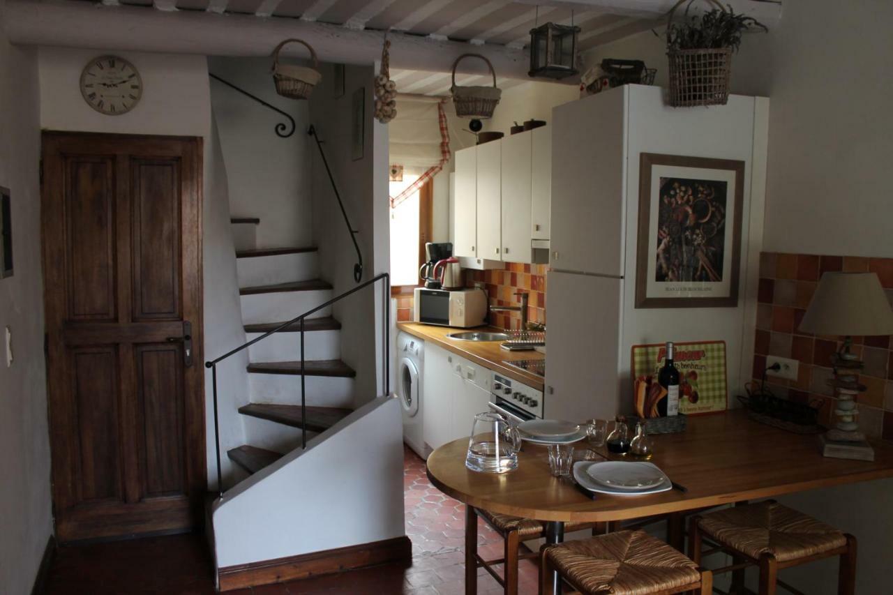 Duplex En Plein Centre Daire LʼIsle-sur-la-Sorgue Dış mekan fotoğraf